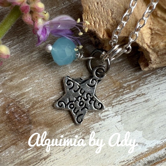 Aquamarine multi charms handmade short necklace - Picture 1 of 1
